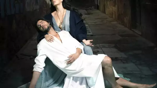 Ana de la Reguera y Joaquín Cortés recrearon la Pasión de Cristo y aunque no ha dado de qué hablar aún, seguro pronto habrá comentarios al respecto.