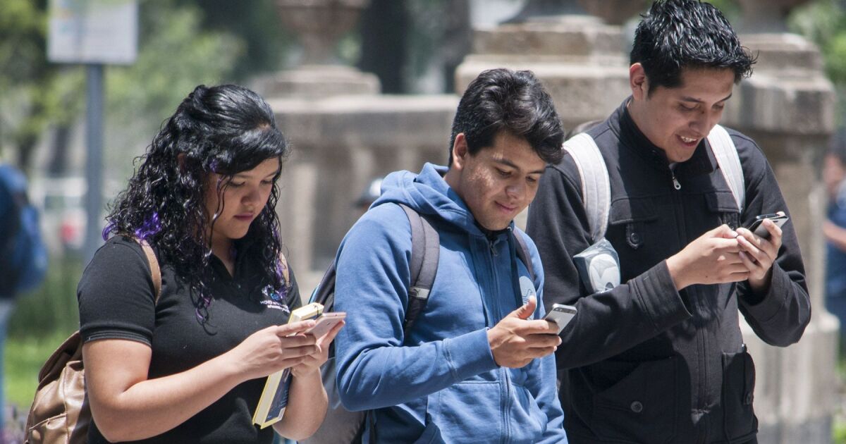 Hangi ağ daha iyi: 5G, 4G LTE veya 3G? Cep telefonu sembolleri bu şekilde çalışır