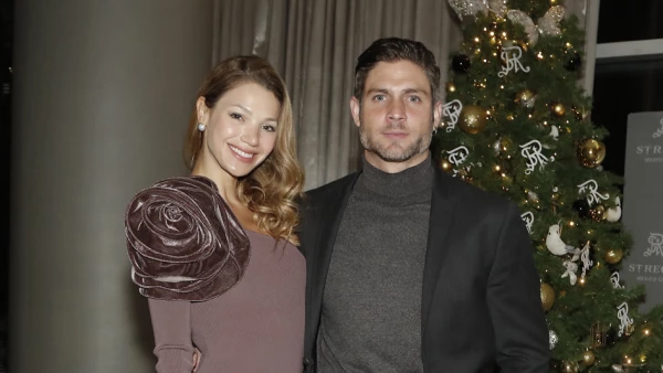 Marisol González enciende la Navidad en St. Regis México