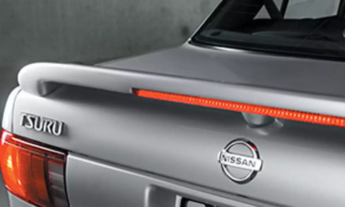 nissan_tsuru_02