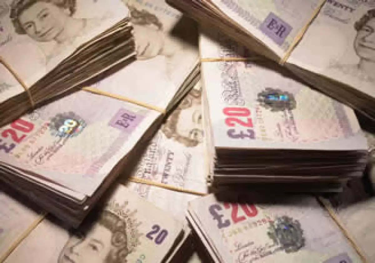 La libra esterlina ha caído 8% frente al dólar durante el 2010. (Foto: Jupiter Images)