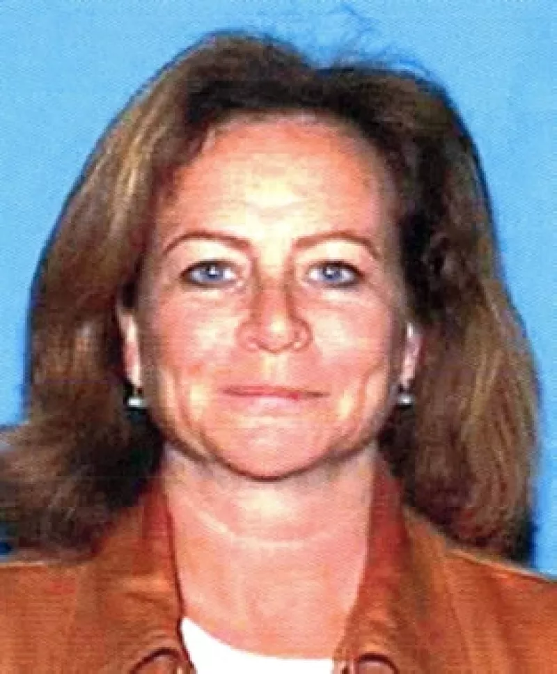 Sally Menke, de 56 años, fue encontrada en el sendero de un parque en Hollywood Hills. Se estima que murió durante una excursión por el fuerte calor sin precedentes que se ha desatado en California.