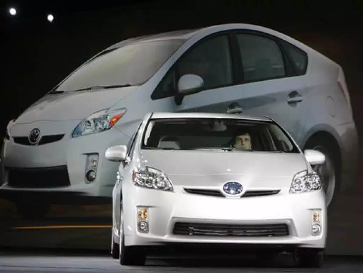 toyotaprius2_ap