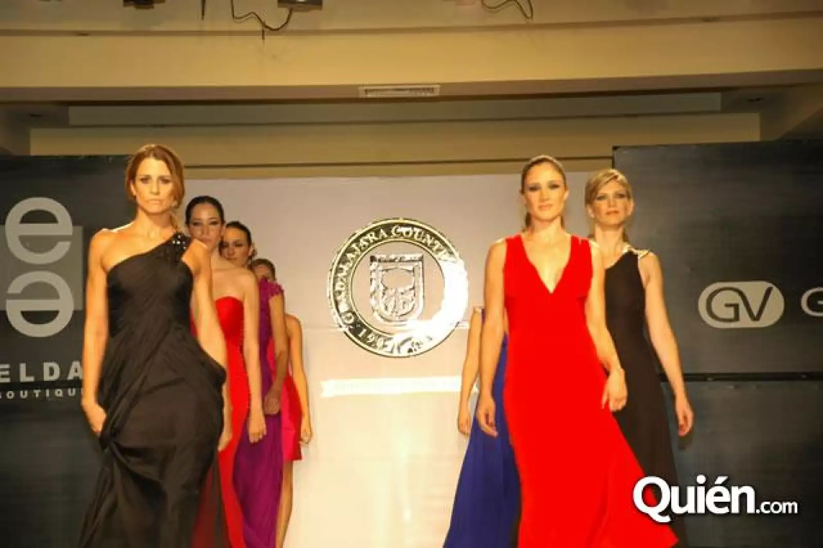 Desfile Elda Watanabe