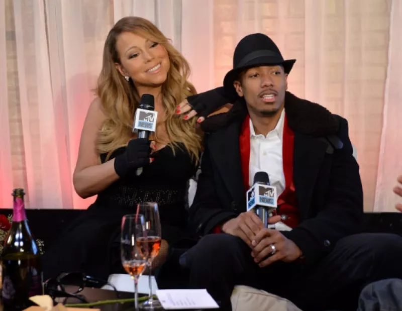 Después de seis años de matrimonio, los artistas parecen estar pasando por su peor momento como pareja y fue el mismo cantante quien confirmó que ya no están juntos.