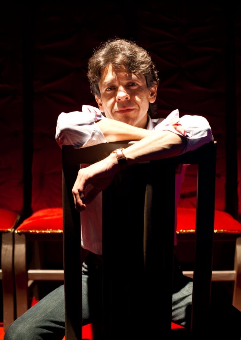 Omar Catalán, el productor de la nominada al Tony award en 2007 Despertando en Primavera.