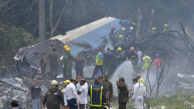 Un avión de pasajeros se estrella al despegar en La Habana