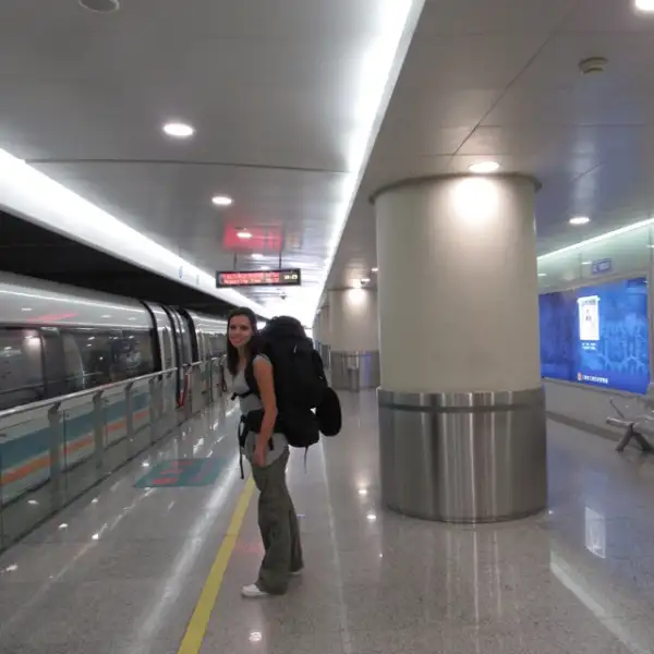El viaje no estaba completo sin subir al metro de China.