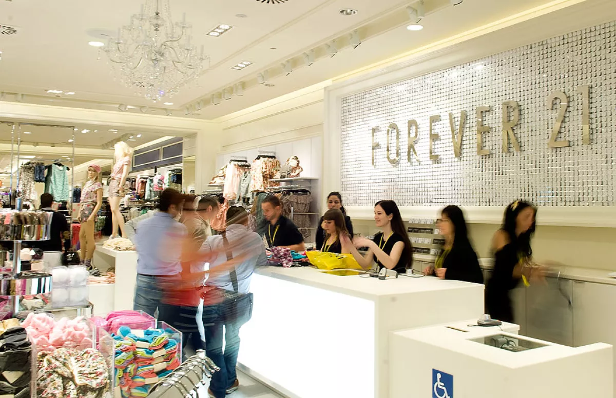 Linda Chang Attends 'Forever 21' Opening Store in Barcelona