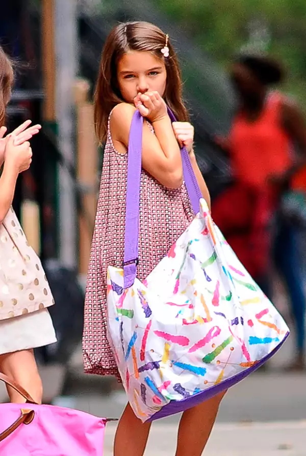 Suri lució un look fresco para el verano.