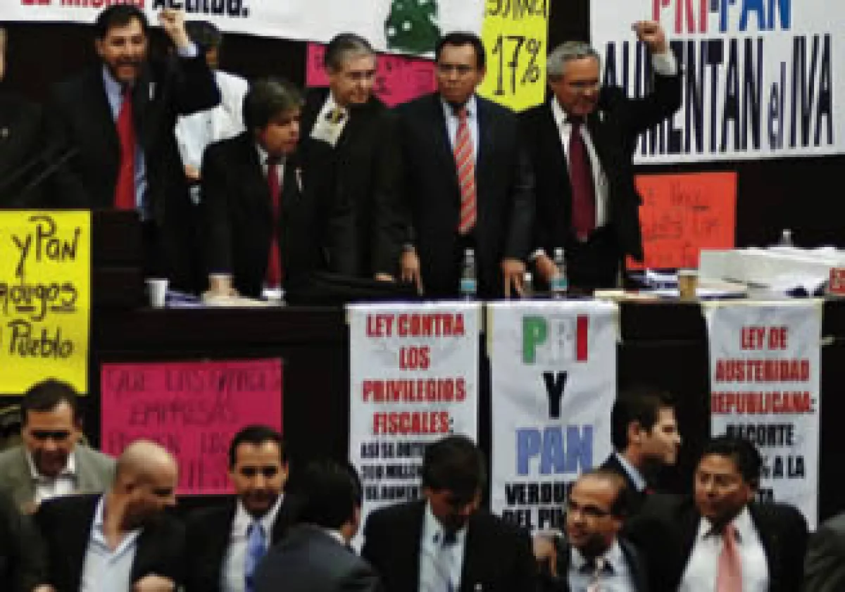 Ahora los legisladores buscarán bajar los impuestos que subieron en 2009 por contingencias económicas. (Foto: ProcesoFoto)