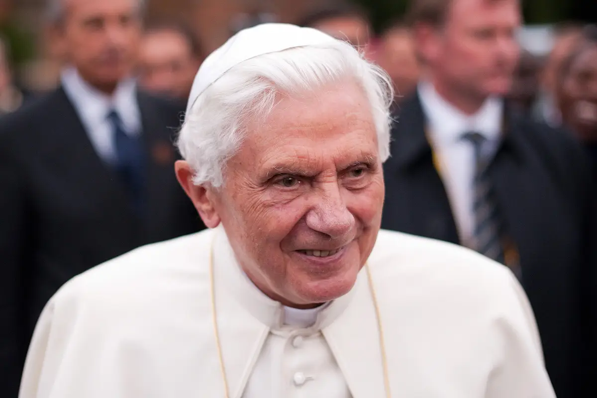 Fallece papa emérito Benedicto XVI