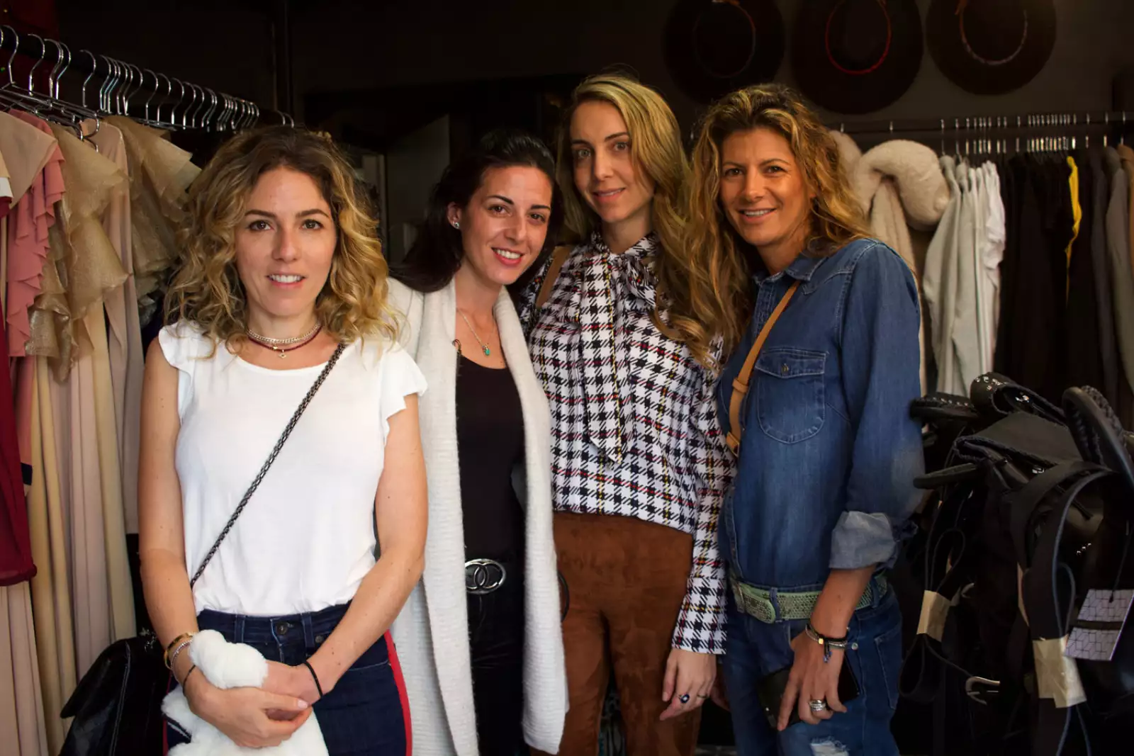 Cecilia Preciada, Lorena Daniel y Diana Attie_.jpg