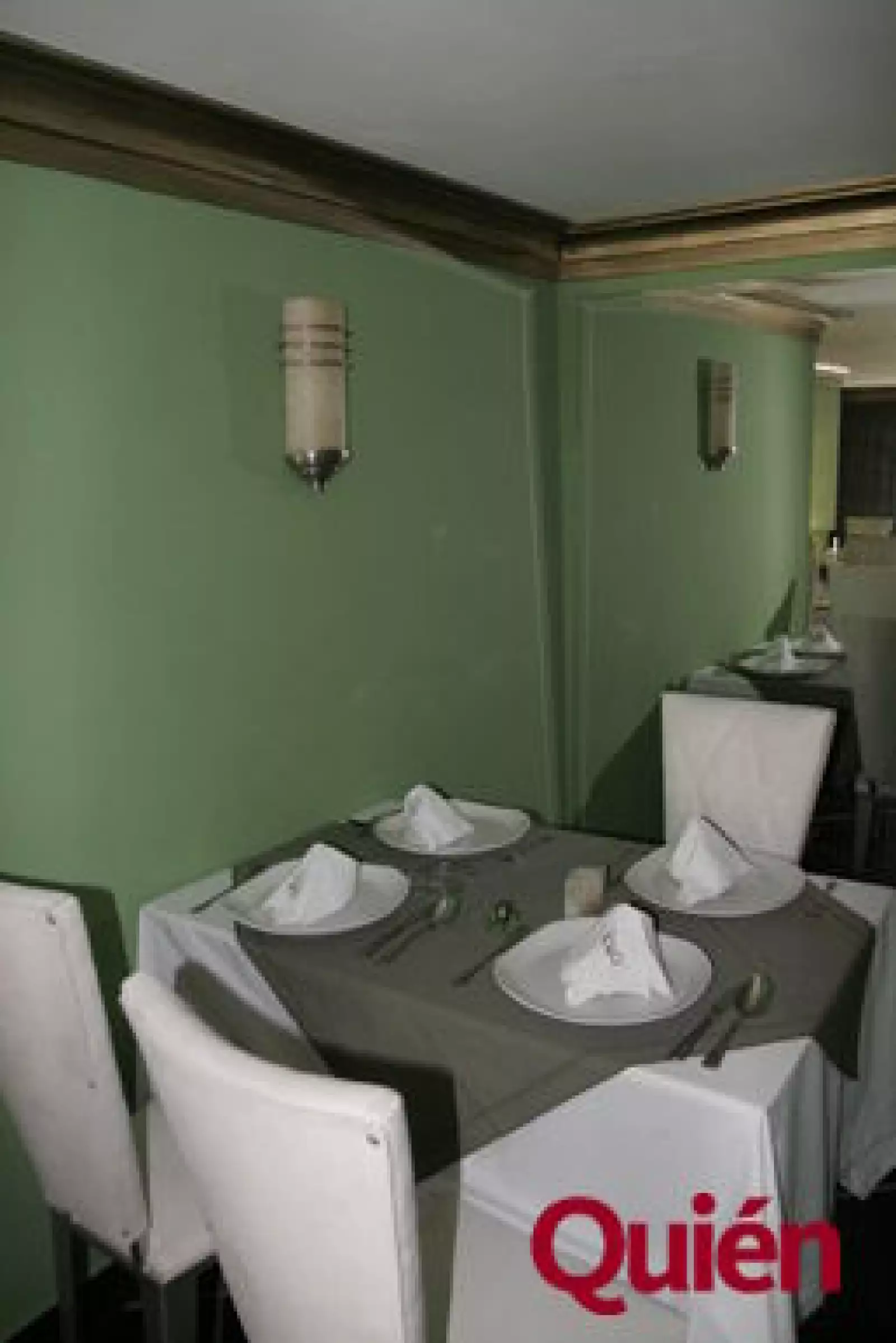 Aspectos. Restaurante Bar Cinq