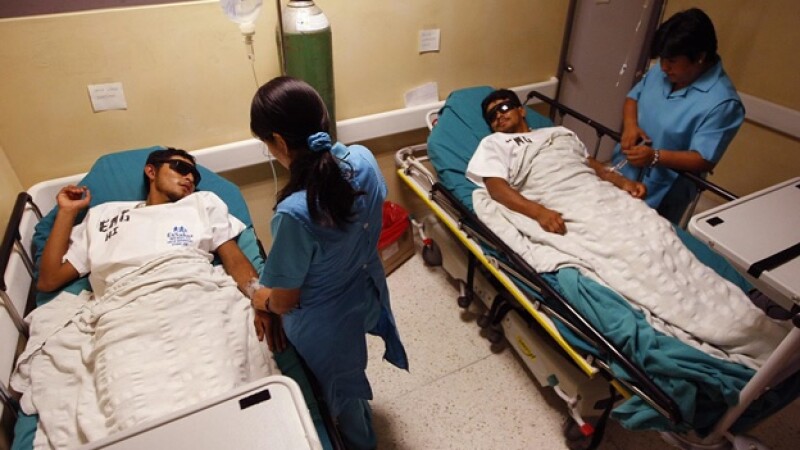 mineros peruanos en un hospital