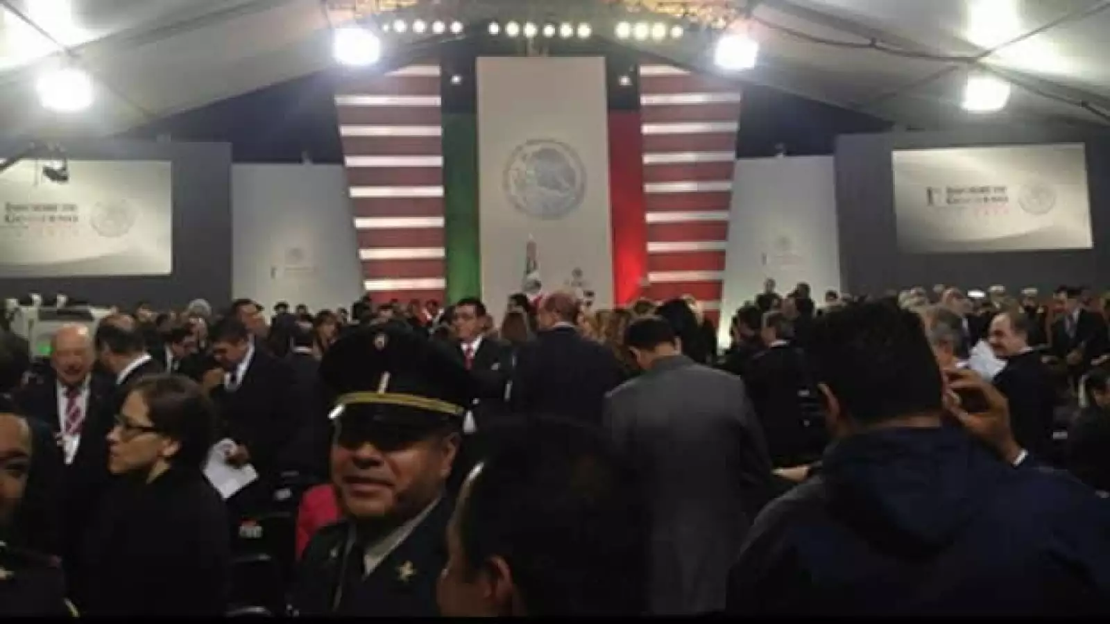 escenario del informe de peña nieto