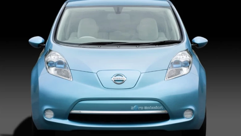 El LEAF se alimenta de un laminado compacto de baterías de iones de litio, que generan una potencia de salida de más de 90Kw.