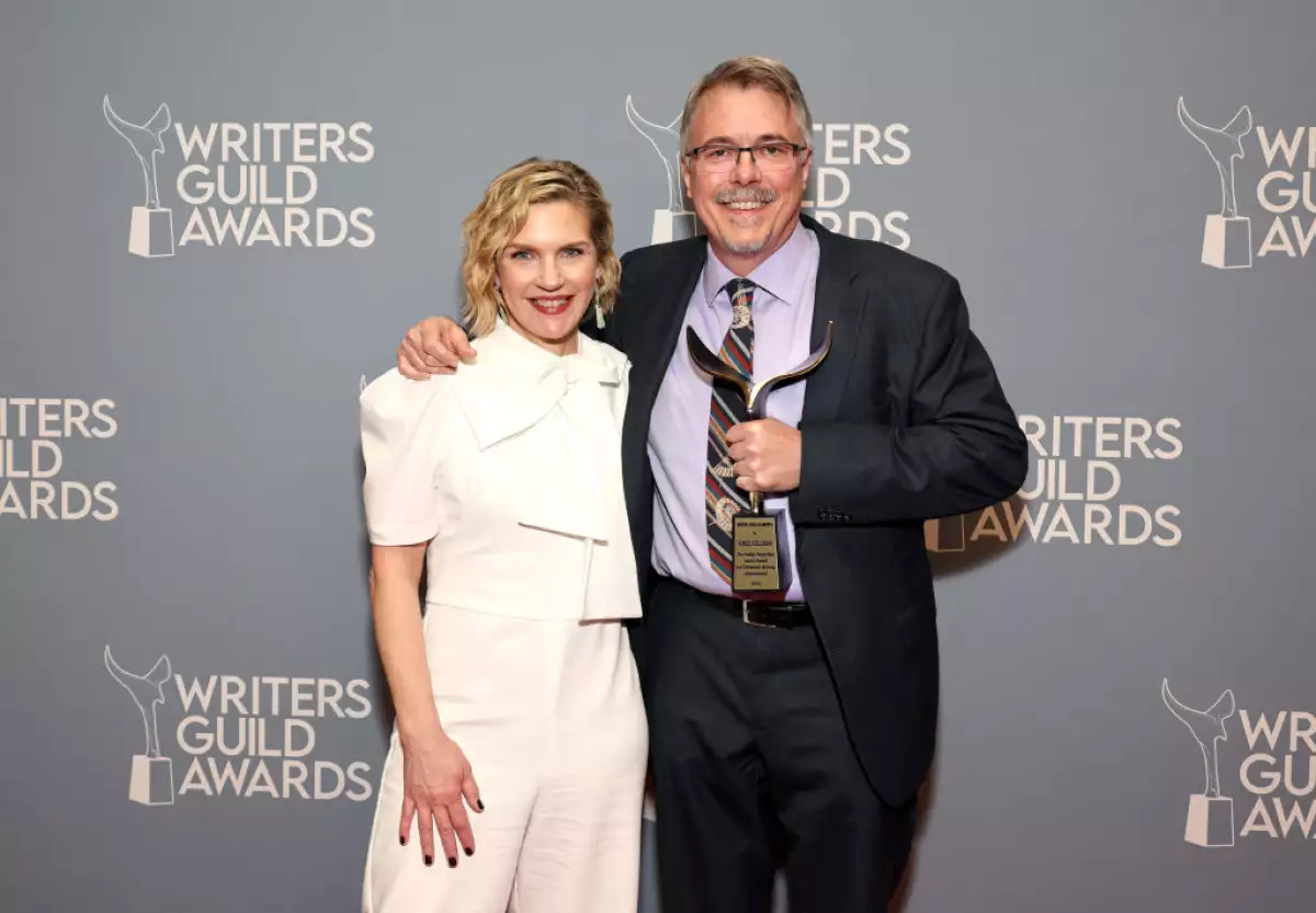 Foto de Vince Gilligan y Rhea Seehorn en 2025.