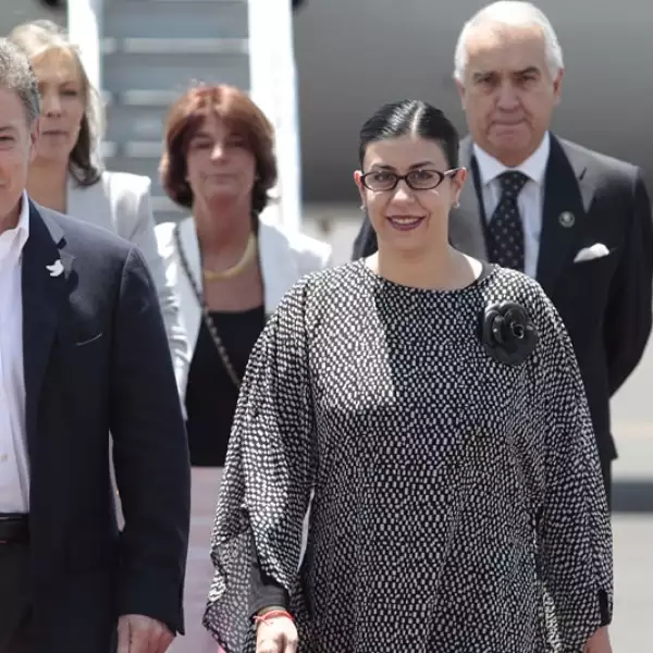 El Presidente de Colombia, Juan Manuel Santos, arribó este lunes al hangar presidencial de la Ciudad de México