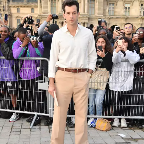 Louis Vuitton : Outside Arrivals -  Paris Fashion Week - Womenswear Spring Summer 2020