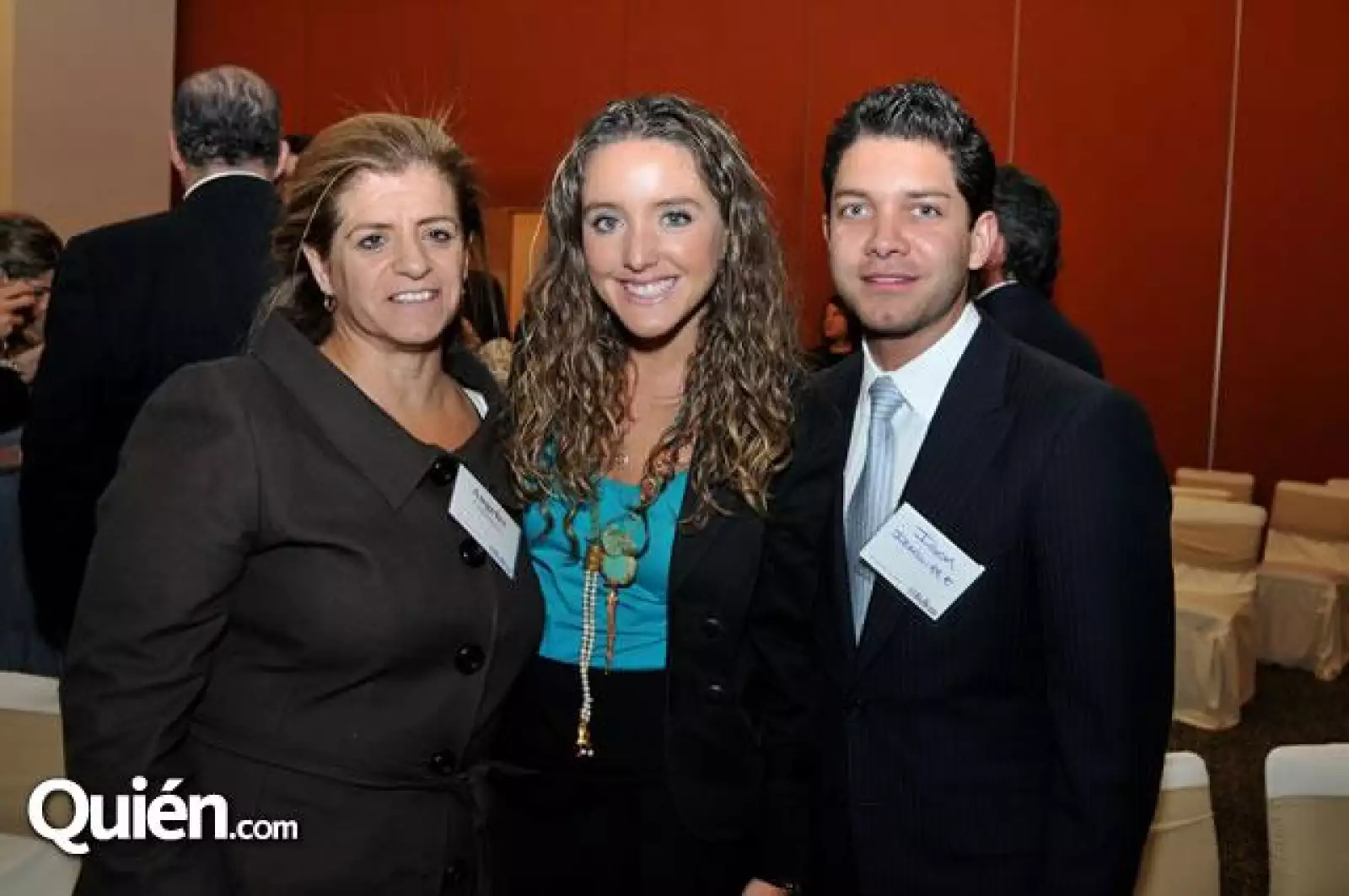 Ángeles Castellanos,Lucía Ramírez,Igor Izaguirre