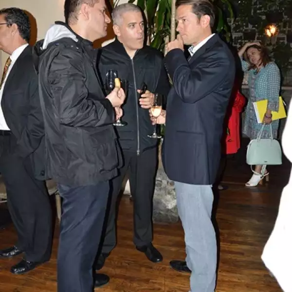 Jonathan Félix,Rafael Casas y Eduardo Wichtendahl Palazuelos.