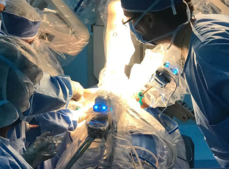 robot cirujano Da Vinci M�xico