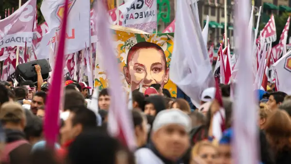 Una manifestación de apoyo al gobierno de la presidena Claudia Sheinbaum.