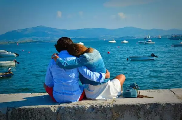 La pareja también ha visitado varios románticos destinos.