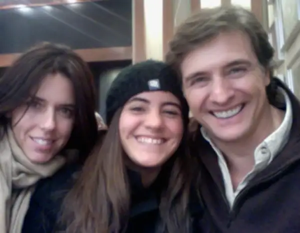 Maki, Valentina y Juan Soler.