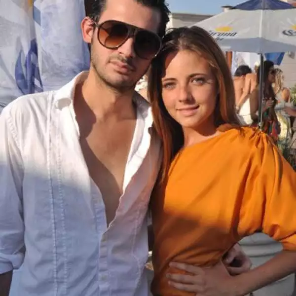 Parador Corona Light