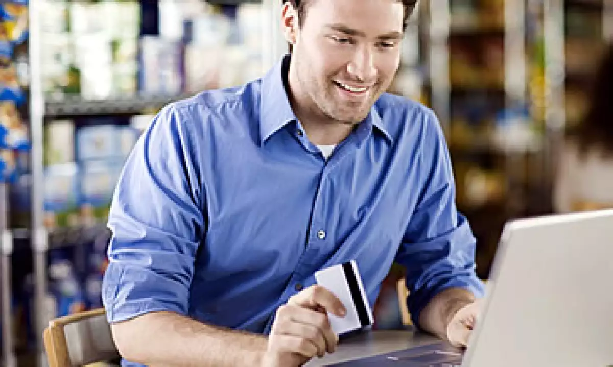 Durante las 24 horas del lunes después del Día de Acción de Gracias de EU, conocido como CyberMonday, los usuarios desembolsaron poco más de 1.25 mdd. (Foto: ThinkStock)