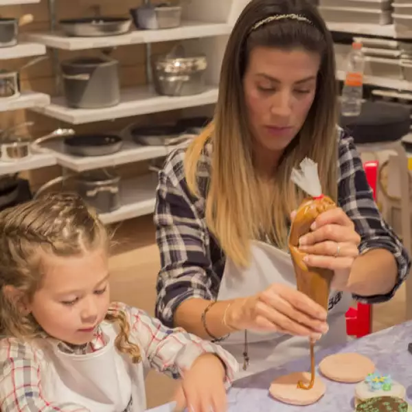 Alana Alarcón Pelizza y Cassandra Pelizza