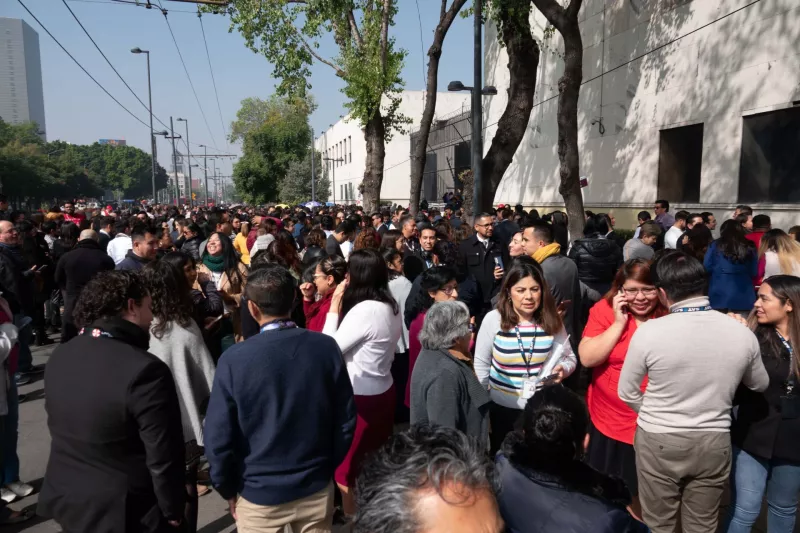 Tras microsismos en CDMX hoy, se reportan daños en inmuebles