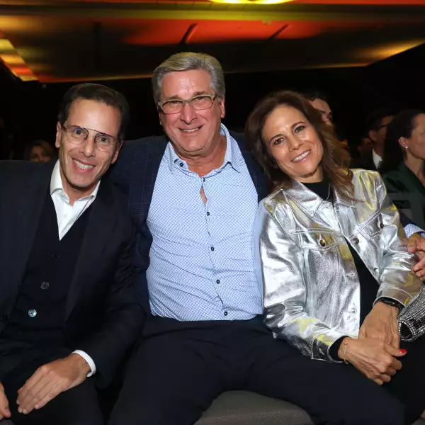 Carlos Mochón,  Sergio y Susy Kershenovich 