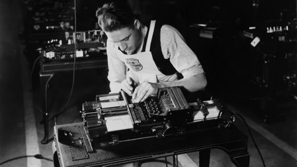 La tecnología de tarjetas de IBM ayudó a implementar grandes proyectos, como el censo de Estados Unidos.