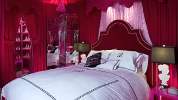 La casa de ensueño de Malibú fue también escenario de una fiesta con celebridades en honor al 50º aniversario de la muñeca. (Foto: Cortesía Barbie)