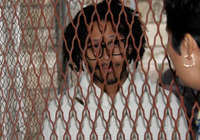 Su hermana, M’baila, así como Sherlyn, Andrea Legarreta, Eiza González, Galilea Montijo, Jacky Bracamontes y Poncho Herrera, entre otros, festejaron el veredicto dictado al cantante.