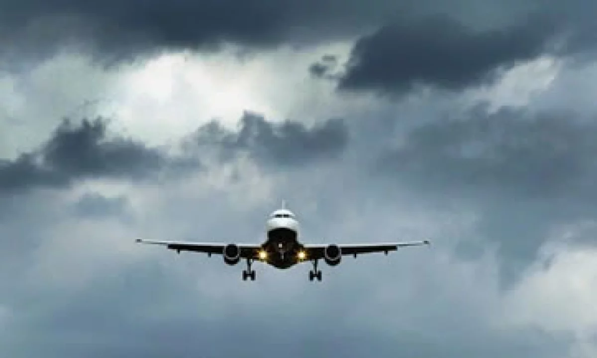 Los vientos fortalecidos ocasionarán gastos a las aerolíneas en términos de combustible. (Foto: CNN)