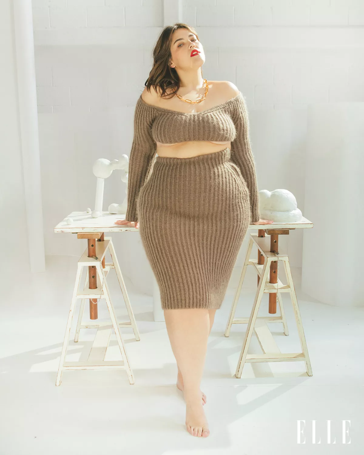 ELLE-236-COVERSTORY_0002 (1).jpg
