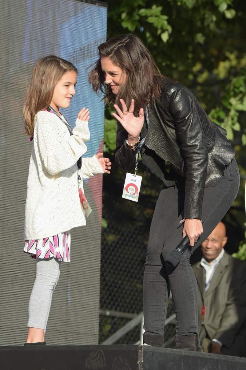 Katie ha hecho todo lo posible para mantener feliz a su hija, aseguran fuentes cercanas.