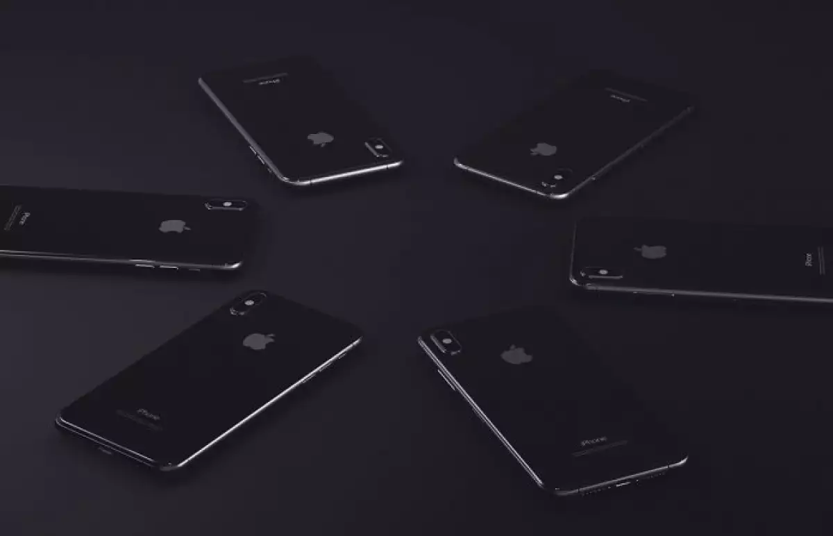 iPhone 8