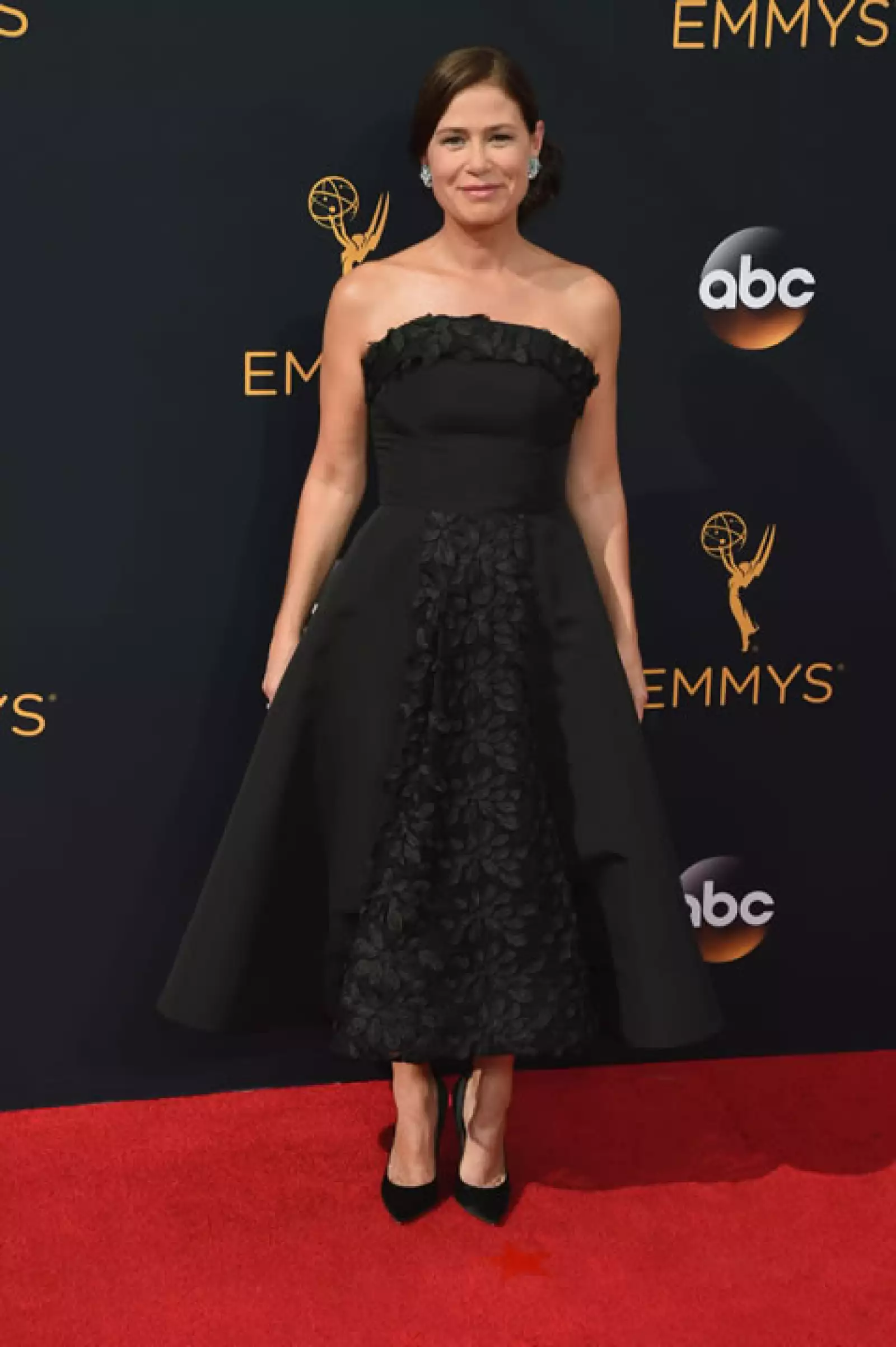 Maura Tierney.