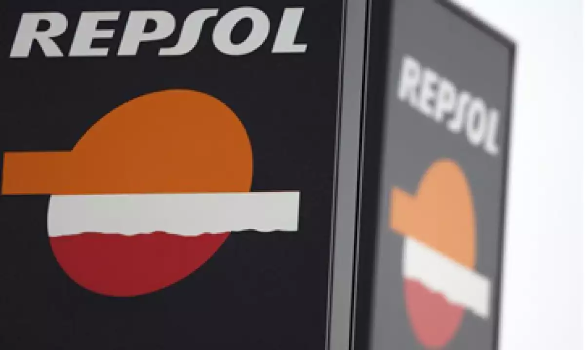 Repsol podrá recibir un máximo de 6,000 mdd dependiendo el valor en el mercado de los bonos. (Foto: Reuters)