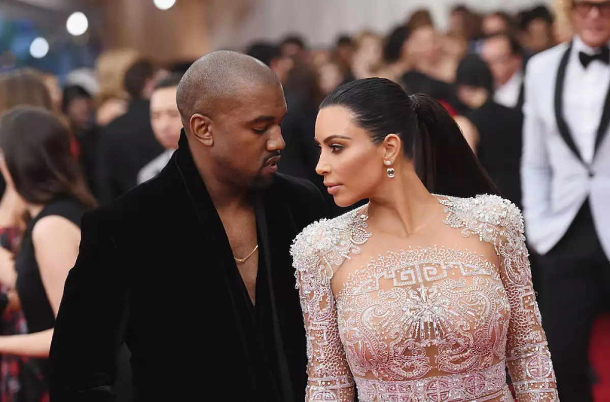 "China: Through The Looking Glass" Costume Institute Benefit Gala - Alternative Views
