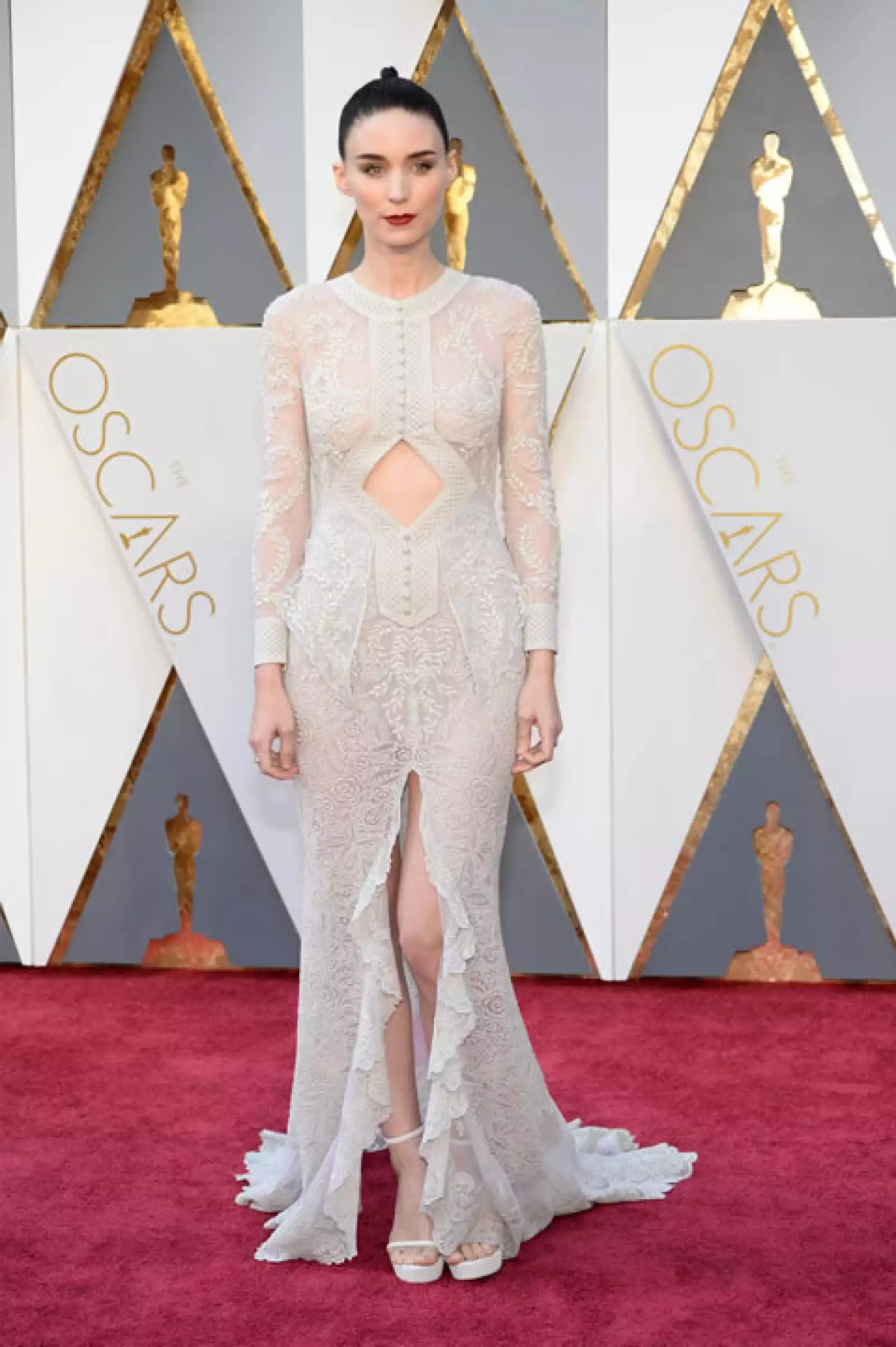 Rooney Mara en Givenchy.