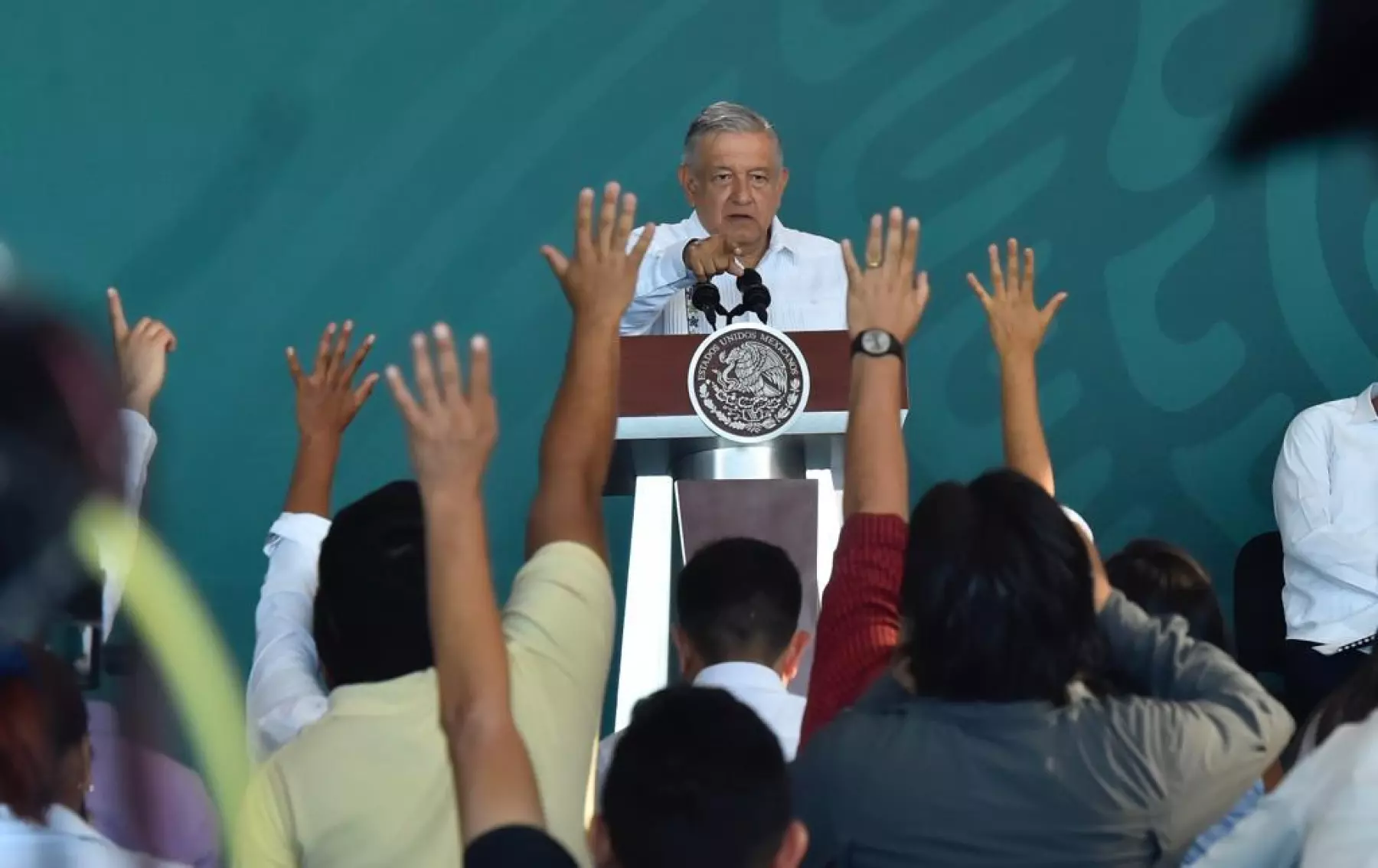 AMLO-Rosario-Robles.jpg