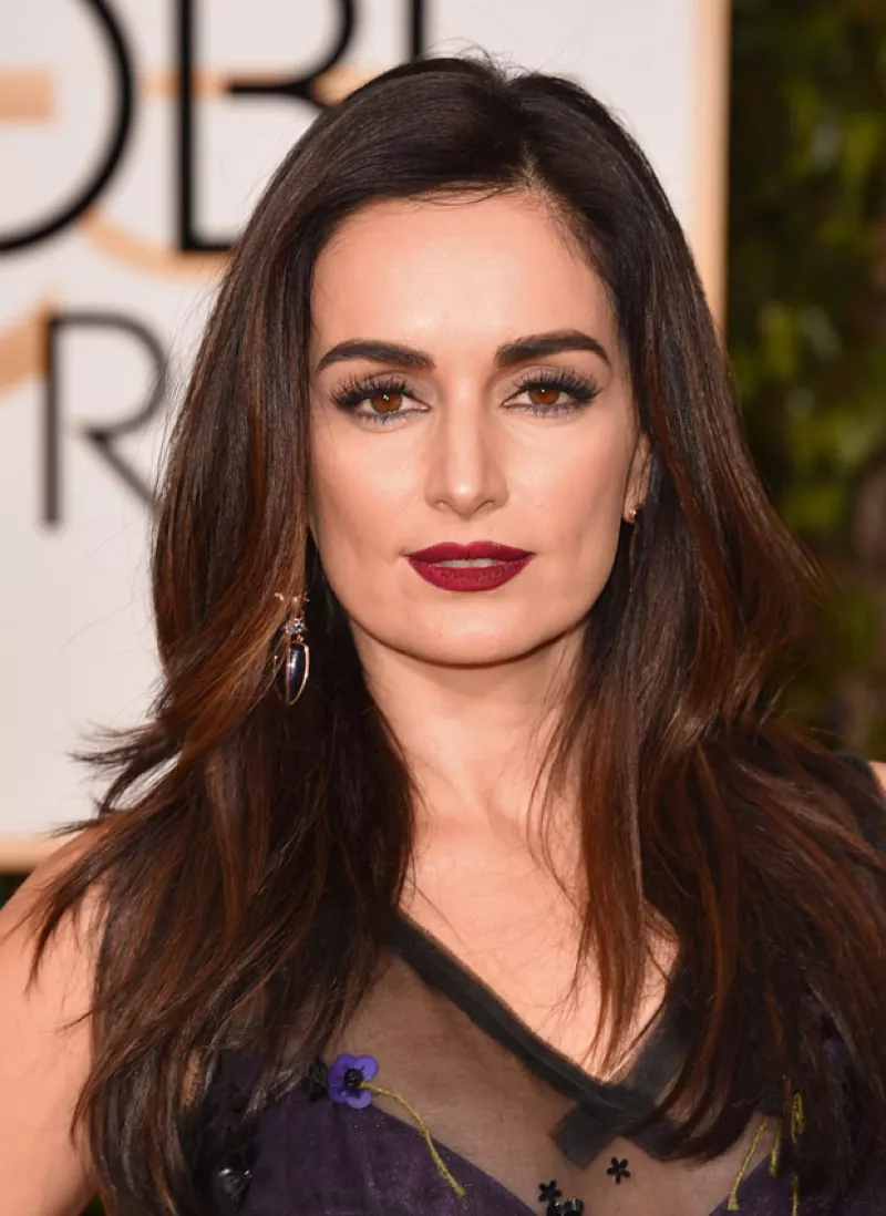 En una foto compartida en sus redes sociales para felicitar a una de sus amigas por su cumpleaños, la actriz mostró su versión más joven y casi desconocida de cuando era una adolescente.