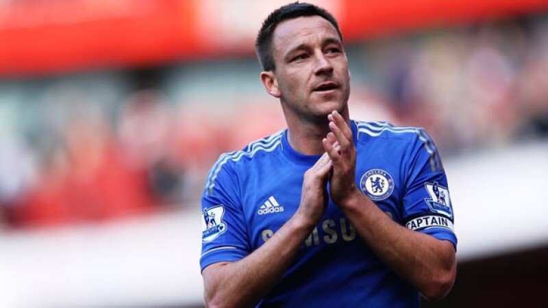 John Terry juega con el Chelsea
