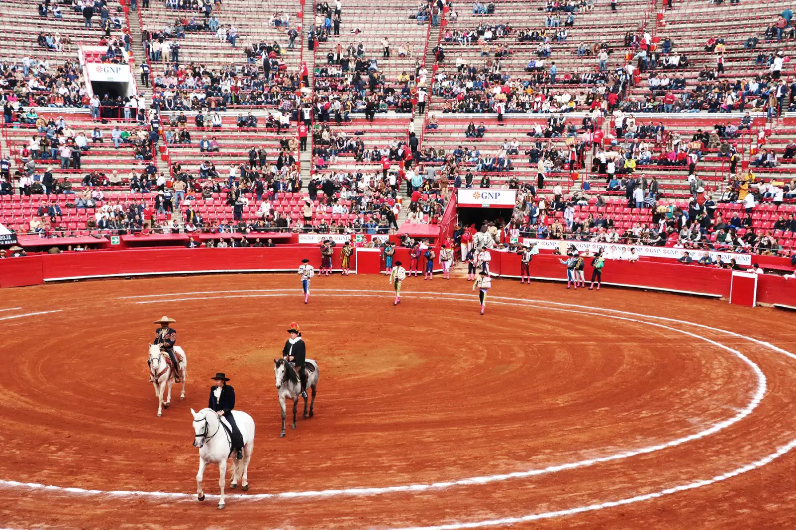 Corrida Inaugural Temporada de Toros 2016/2017